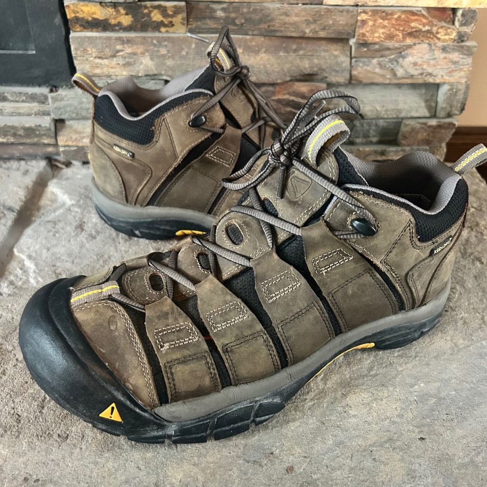 KEEN Leather Lace Up Hiking Shoe Rubber Toe Men's 12